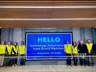 Kreg Tool | 1 Nano Player Driving a 3x3 Video Wall